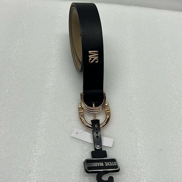 Steve Madden Women's Multi D-Ring Keeper Belt with Gold Hardware - Picture 4 of 5